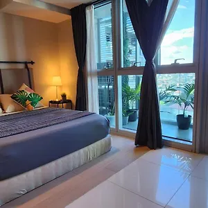 Spacious Unit At Uptown Parksuites Across Uptown Mall And Mitsukoshi Mall Free Parking With Washer Manila